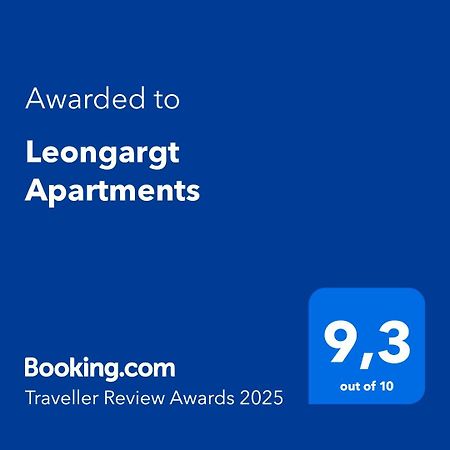Leongargt Apartments Praag Buitenkant foto