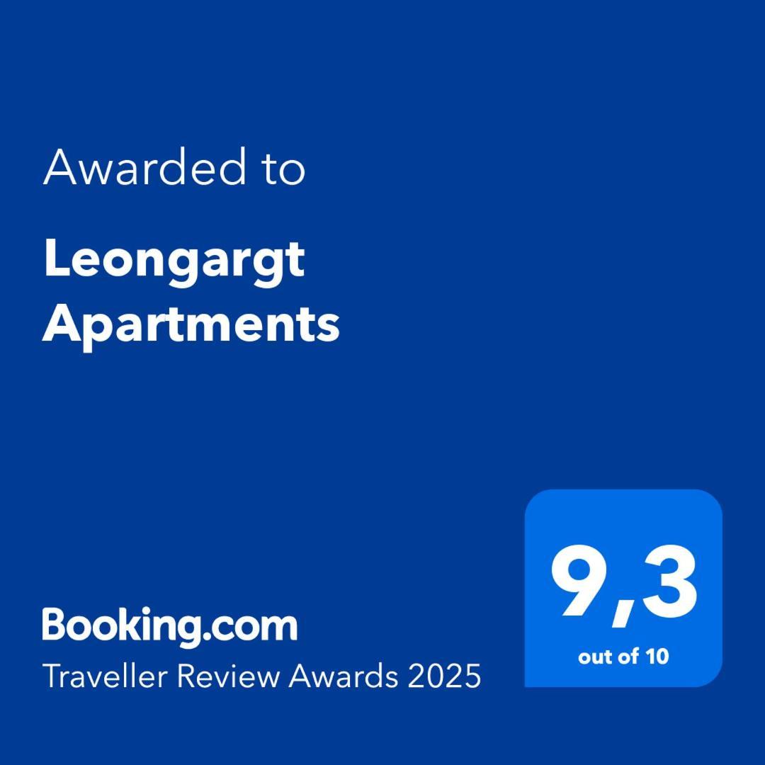 Leongargt Apartments Praag Buitenkant foto