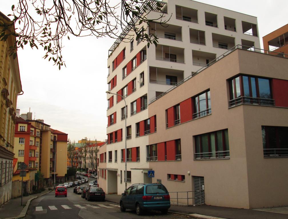 Leongargt Apartments Praag Buitenkant foto