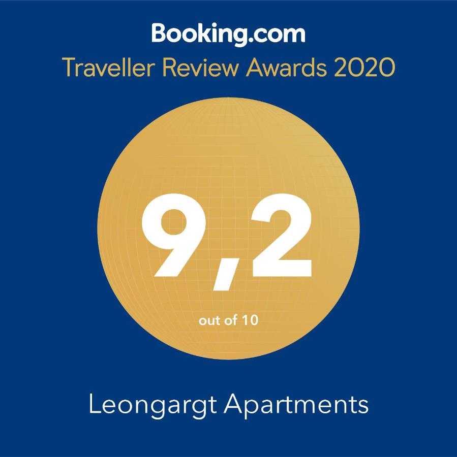 Leongargt Apartments Praag Buitenkant foto